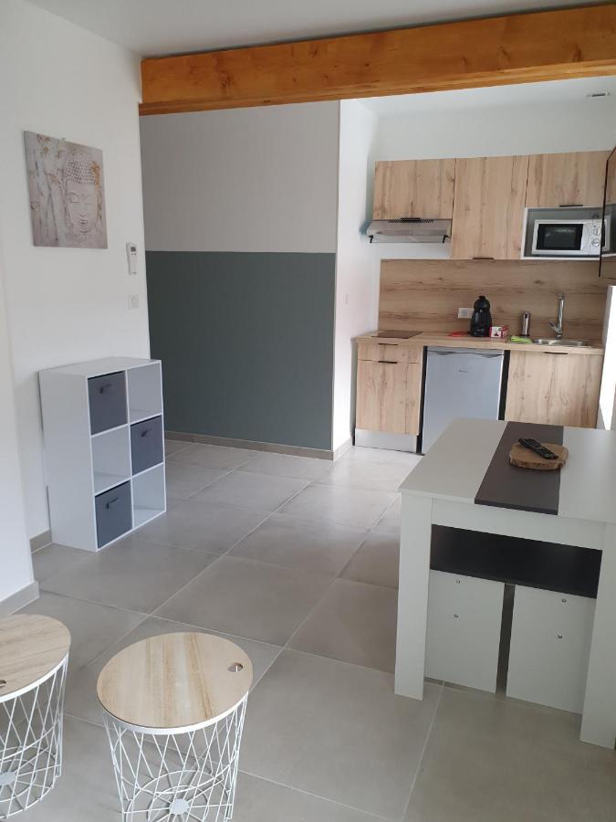Les Suites Du Relais Saint-Martin-d'Ablois Bagian luar foto
