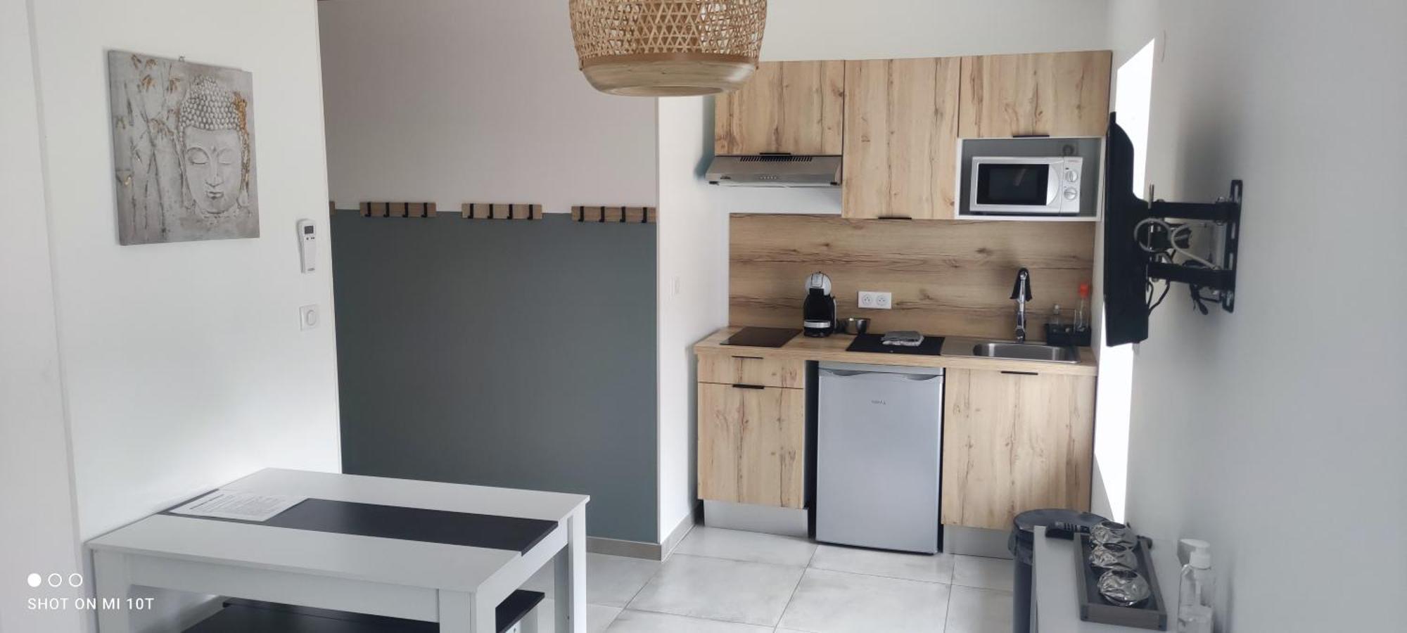 Les Suites Du Relais Saint-Martin-d'Ablois Bagian luar foto